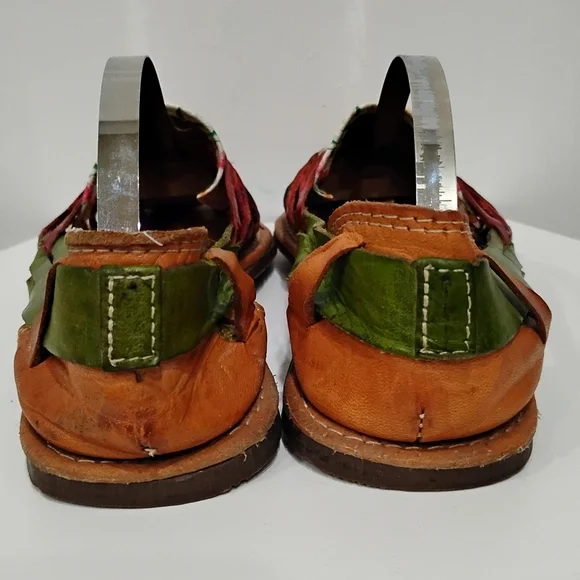 FRIDA KAHLO LEATHER HUARACHES NWOT - Picture 2 of 7